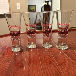 Vintage Budweiser Pilsner Beer Glasses Clydesdale Winter Holiday 7” Tall